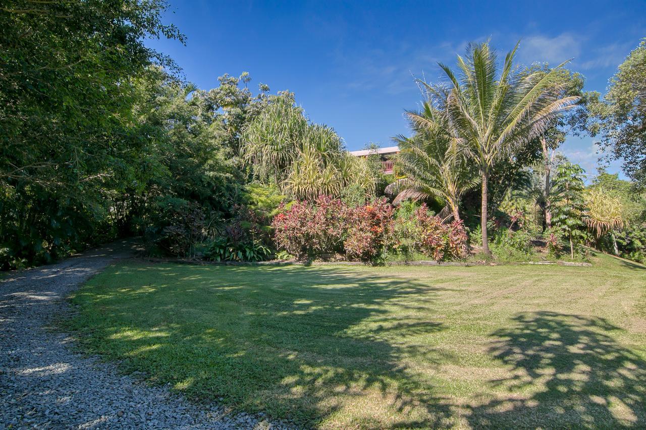 Daintree Manor B&B Екстериор снимка