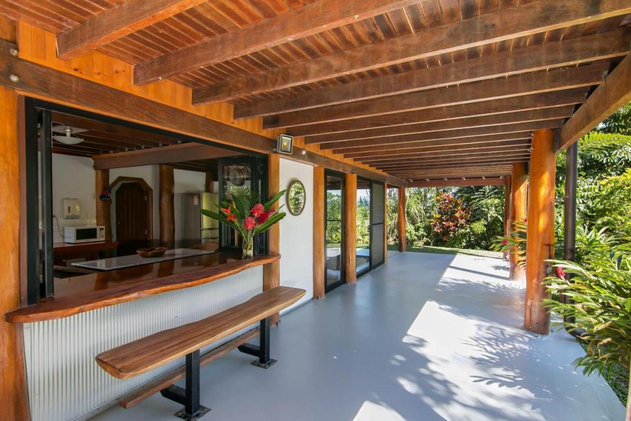 Daintree Manor B&B Екстериор снимка